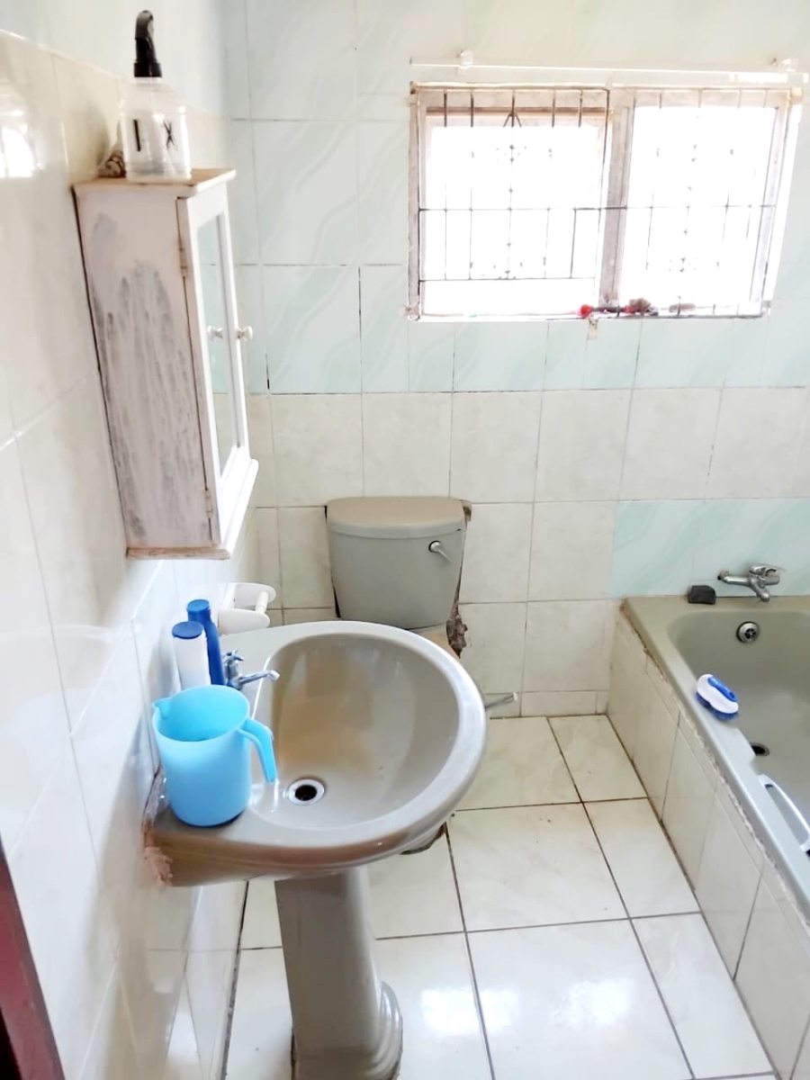 2 Bedroom Property for Sale in Mdantsane Nu 14 Eastern Cape